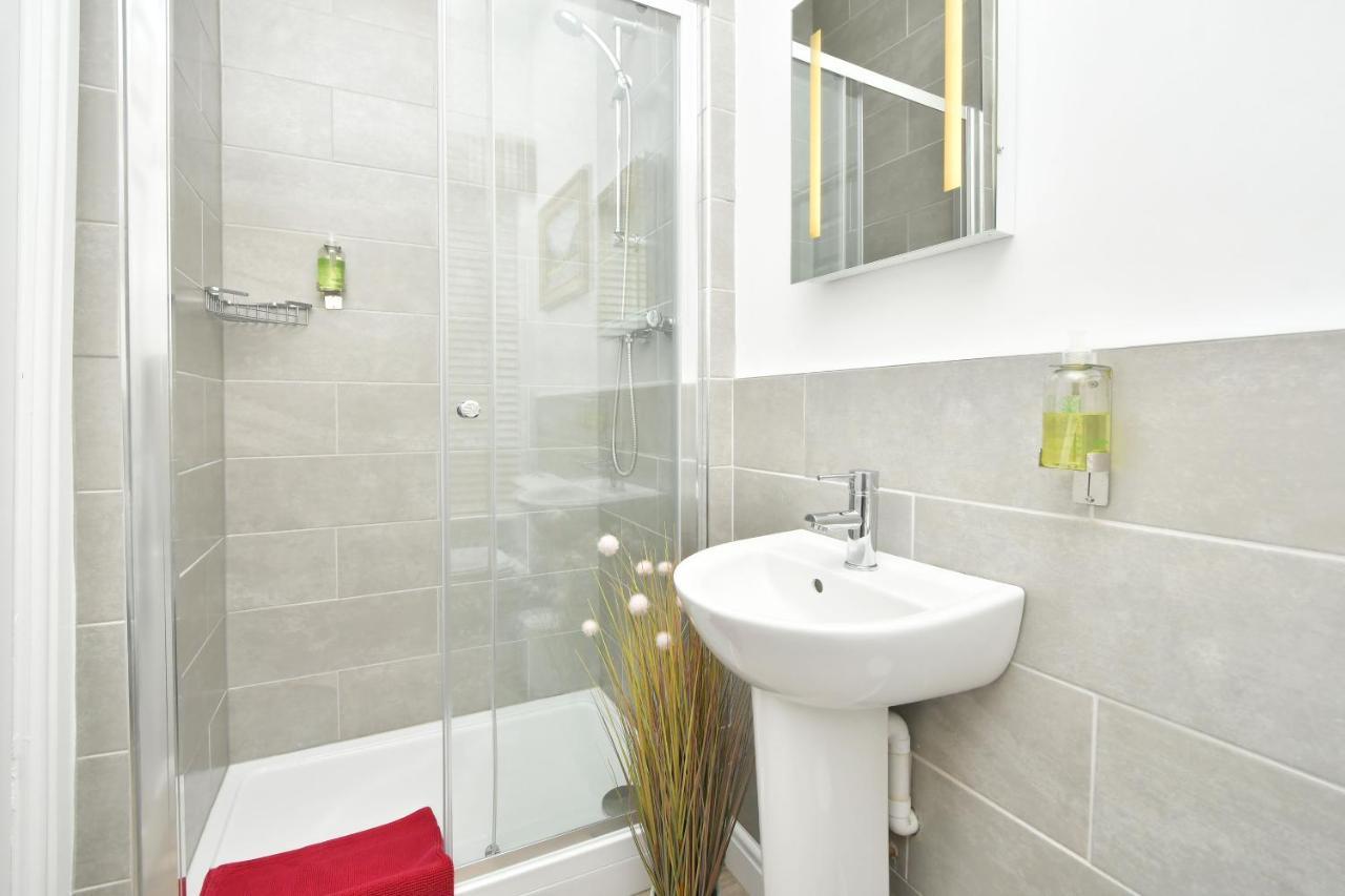 The Victoria Hotel Newcastle-under-Lyme Luaran gambar