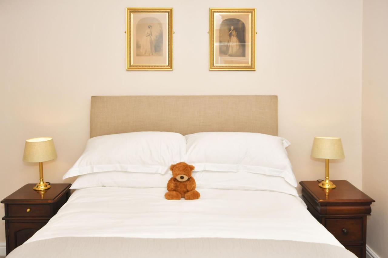 The Victoria Hotel Newcastle-under-Lyme Luaran gambar