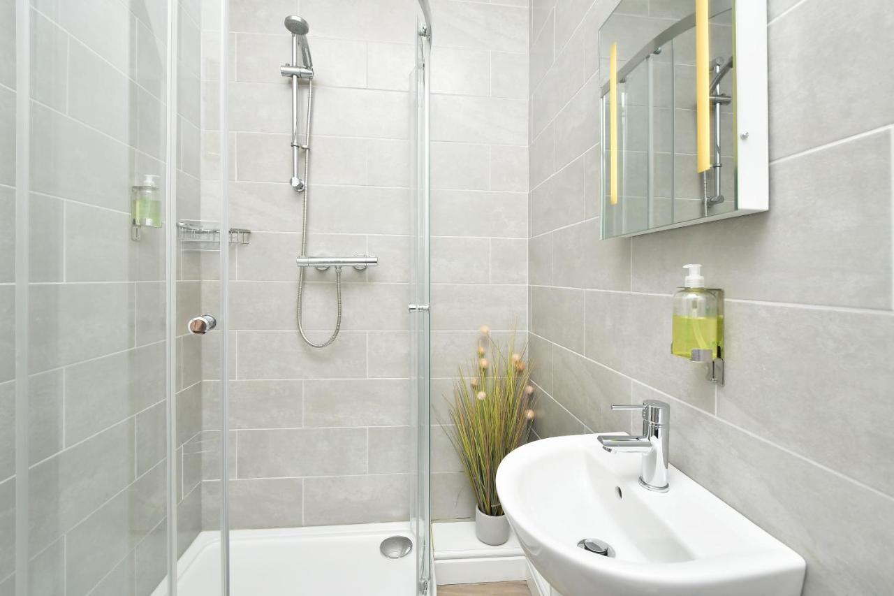 The Victoria Hotel Newcastle-under-Lyme Luaran gambar