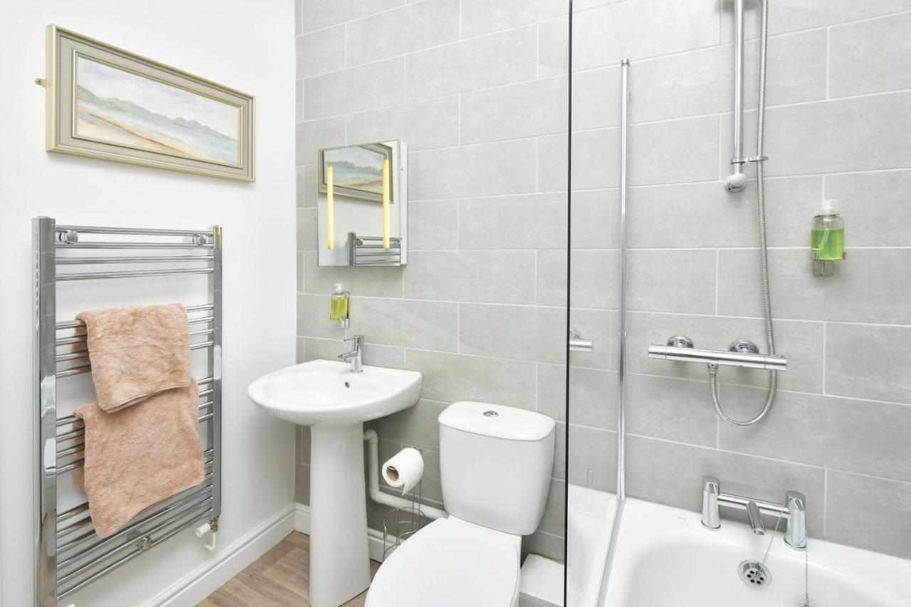 The Victoria Hotel Newcastle-under-Lyme Luaran gambar